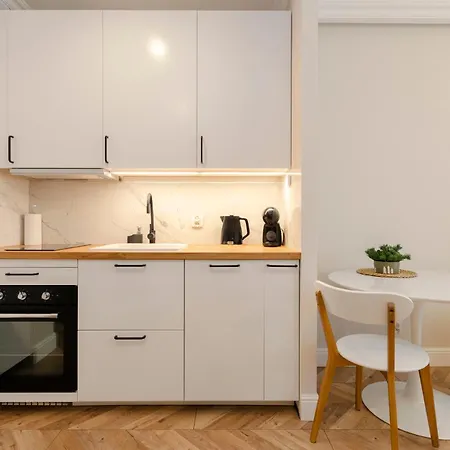 Sky Home-sun -manufaktura, Bezpłatny Parking, Dostęp Na Kod Apartament Łódź