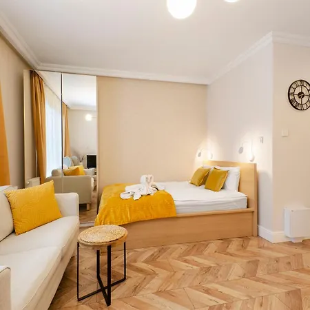 Sky Home-sun -manufaktura, Bezpłatny Parking, Dostęp Na Kod Łódź